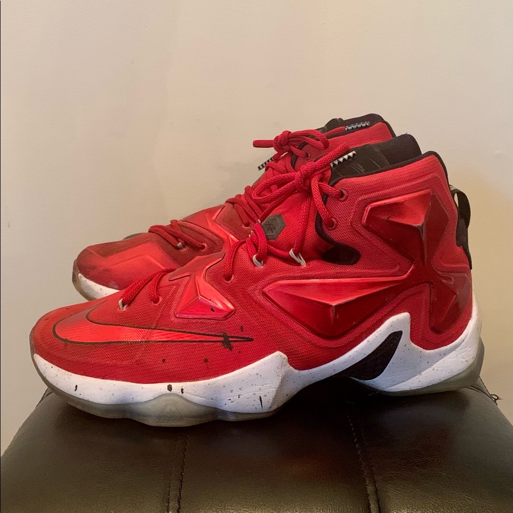 Men’s Used Nike high top sneaker. Size 12